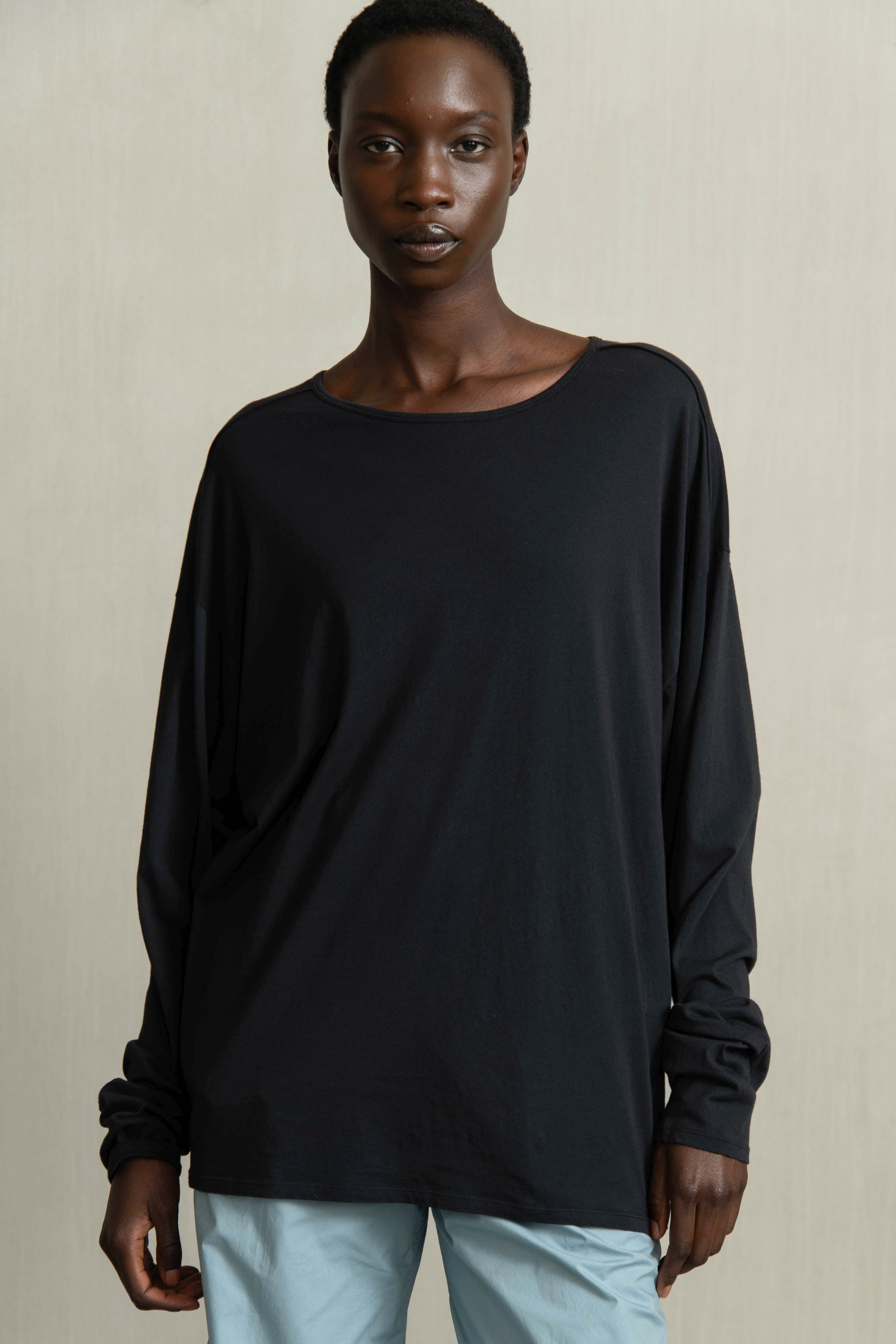 BEATA TEE MIDNIGHT - HUMANOID