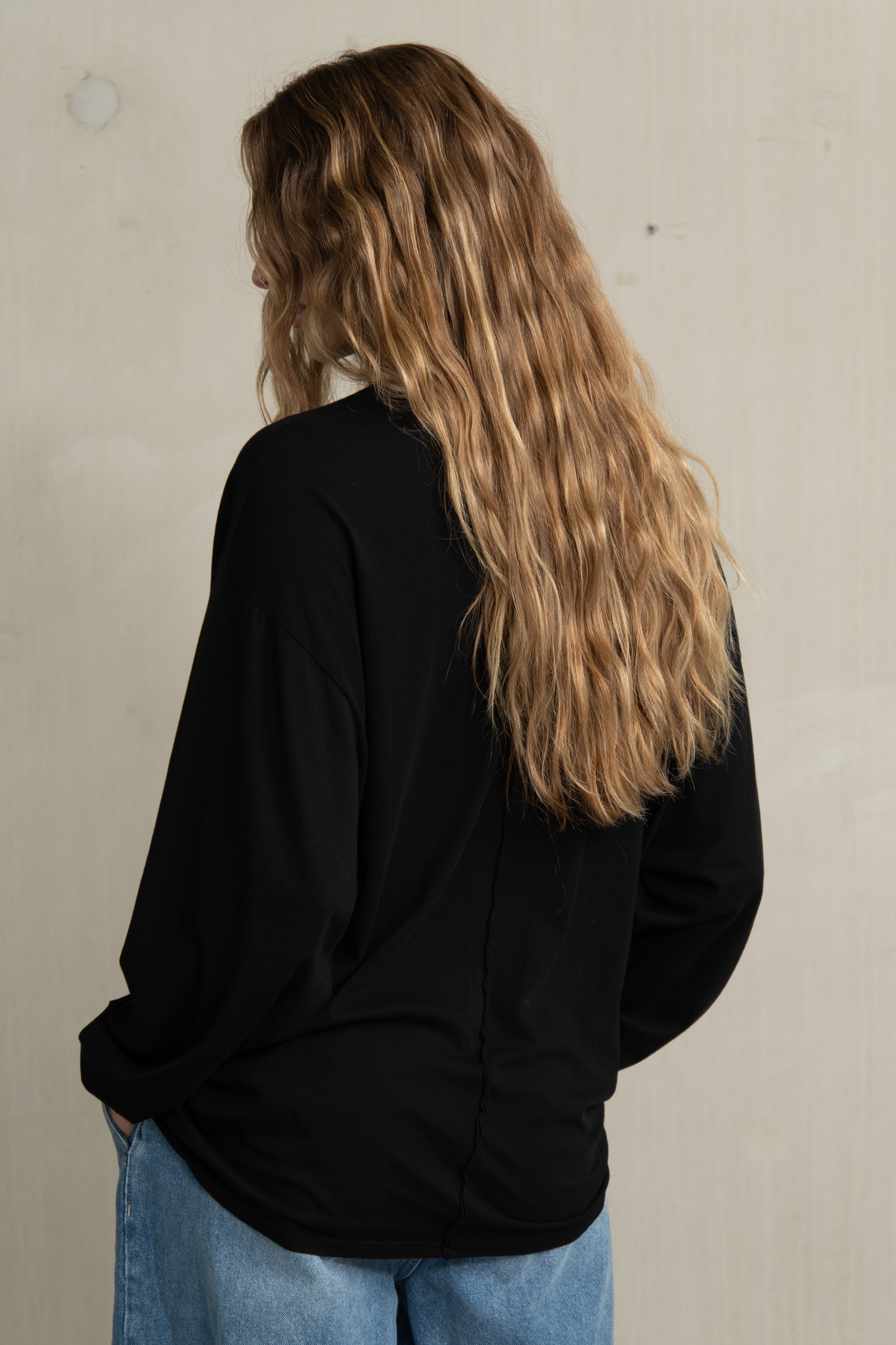 BEATRIX TEE BLACKISH