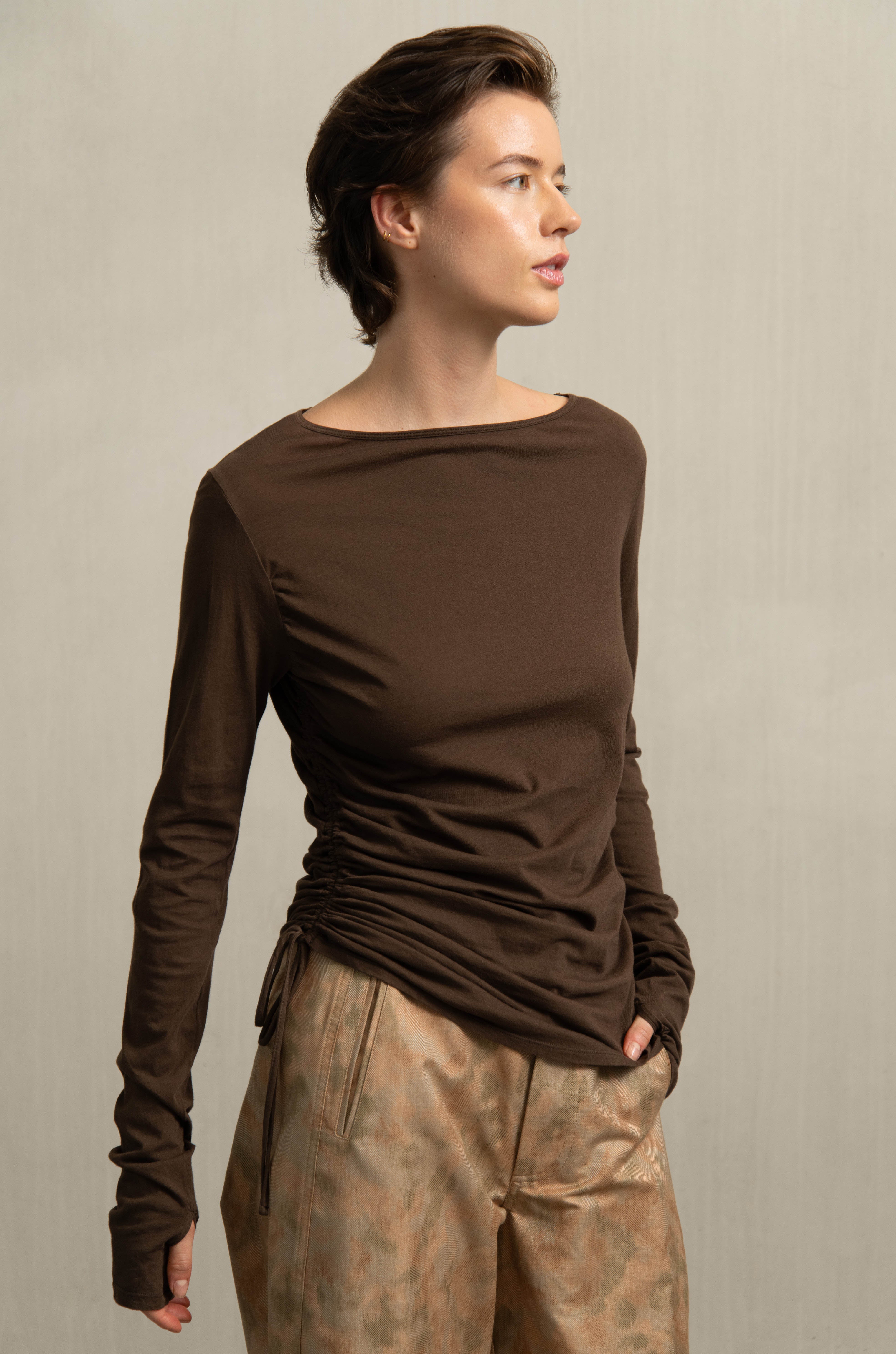 BELA TEE KHAKI - HUMANOID