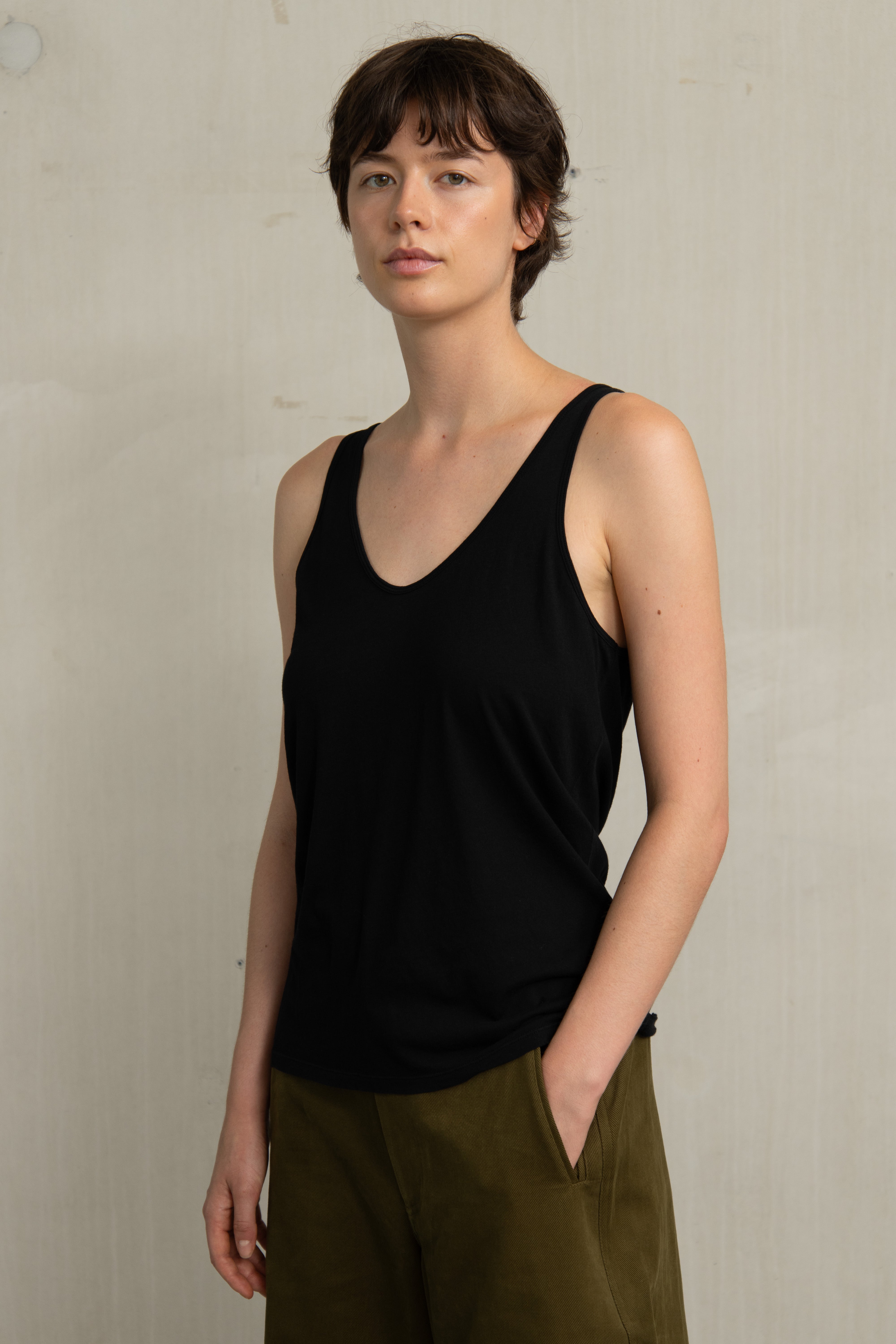 BRENA TEE BLACKISH