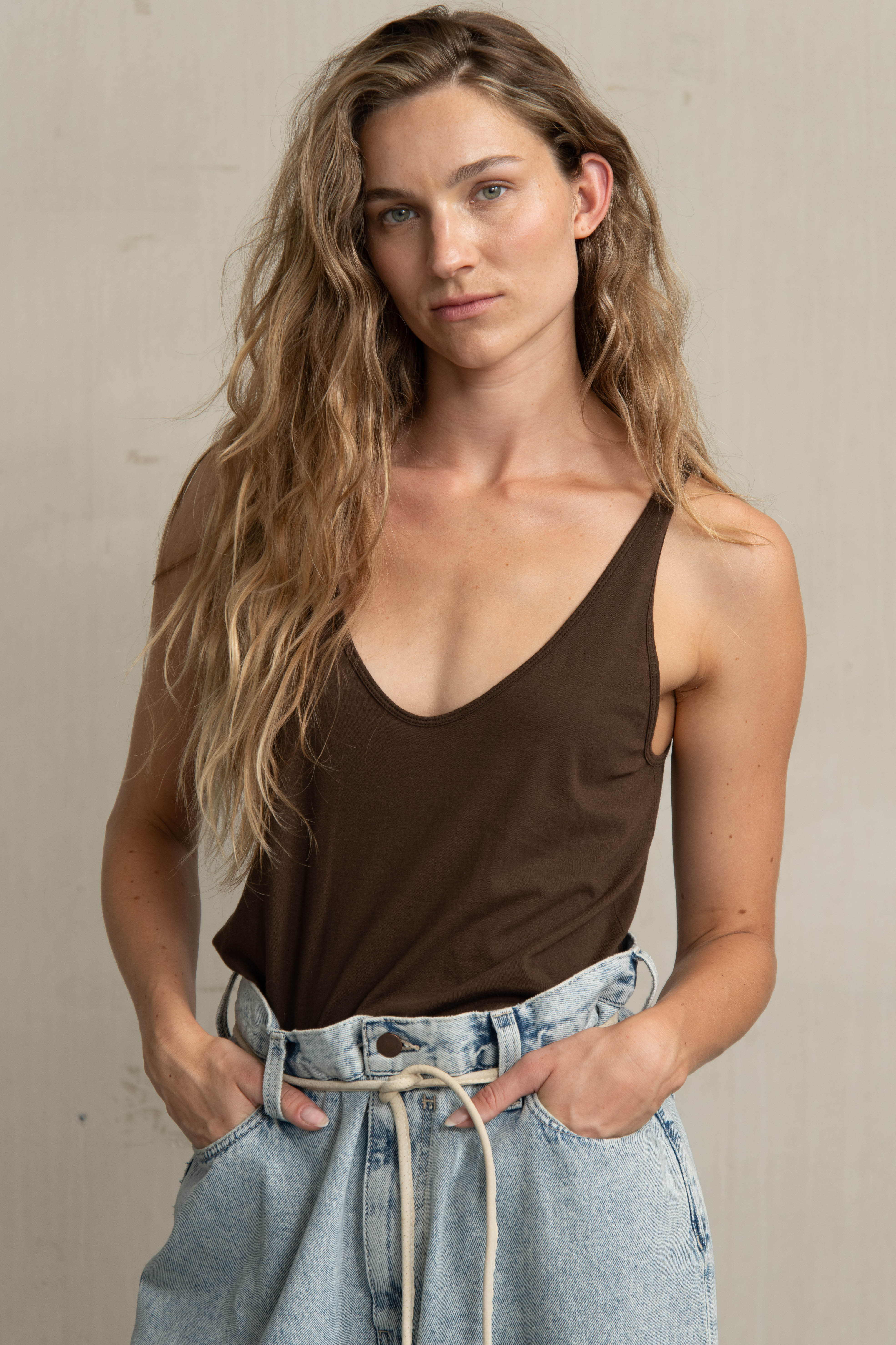 BRENA TEE KHAKI