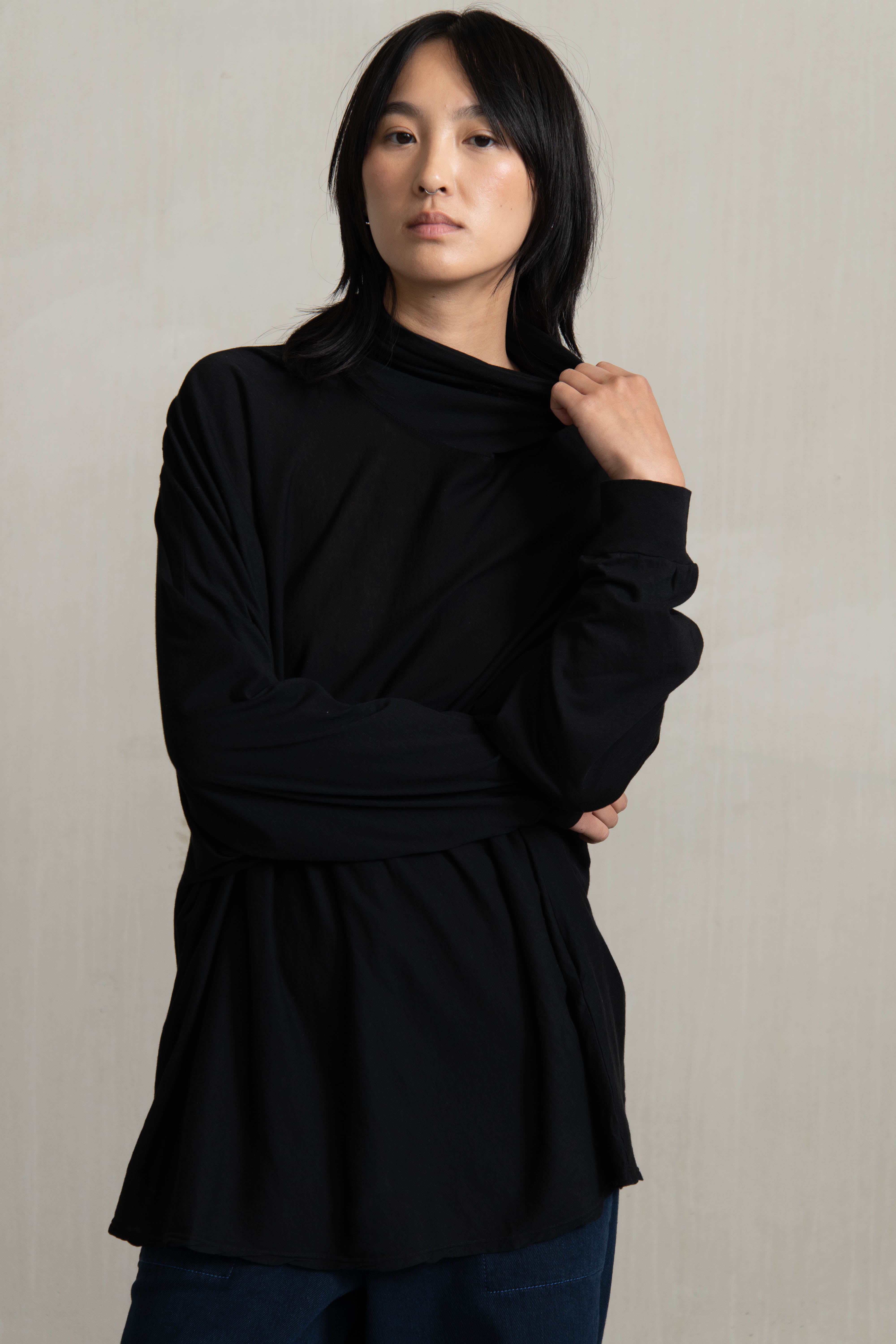 BUDLE TEE BLACKISH