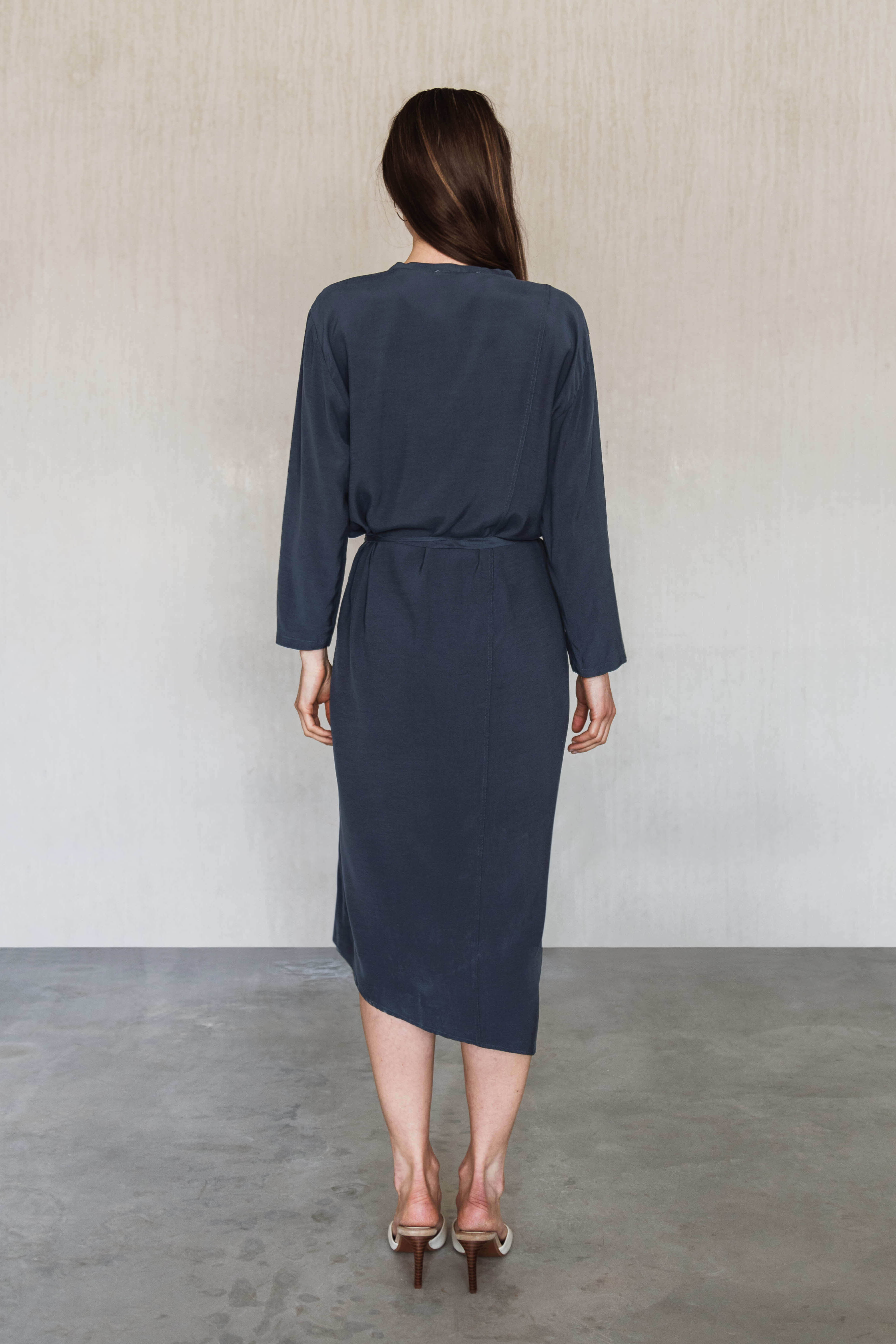 DELILAH KLEID GRAPHITE