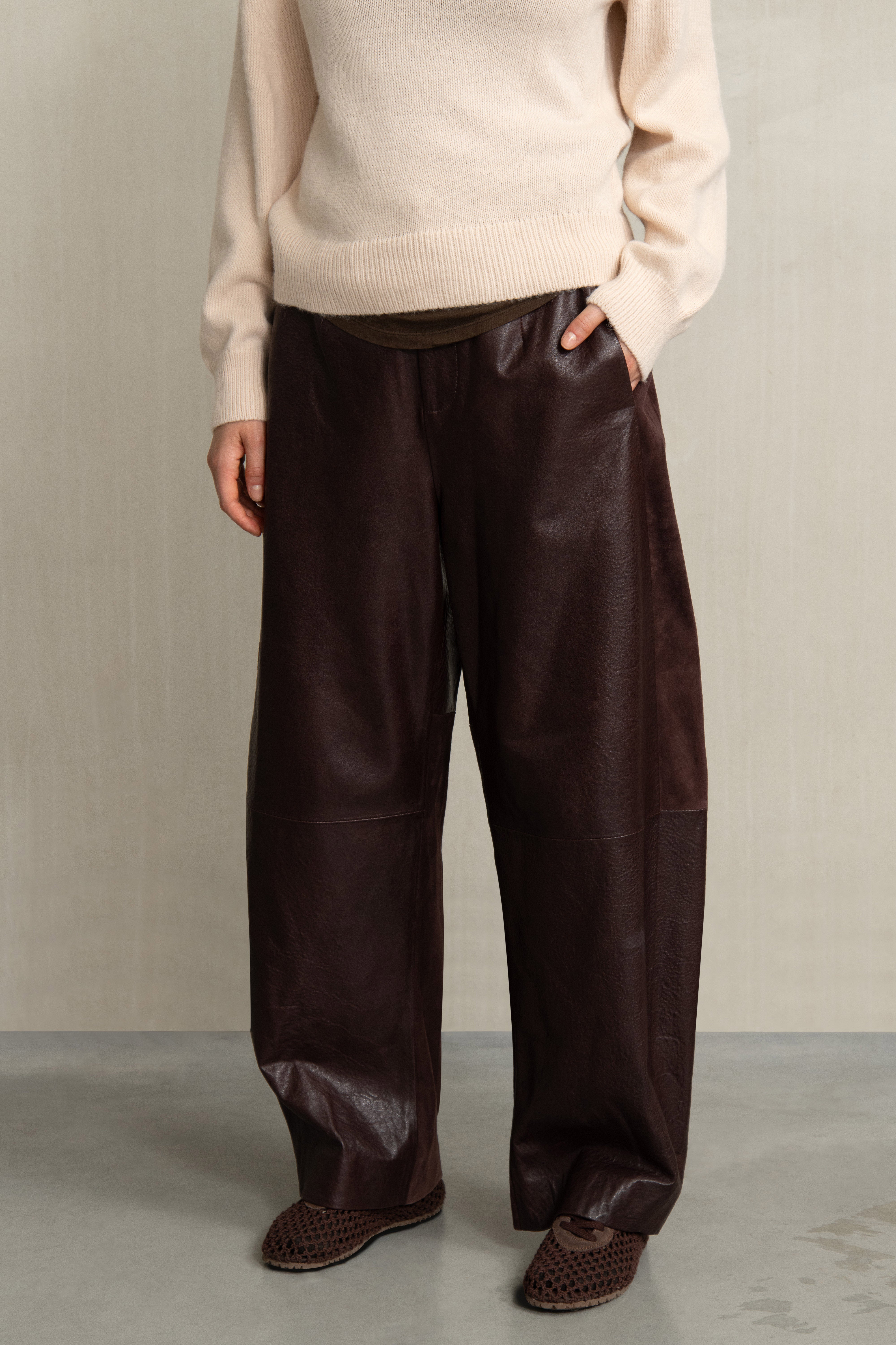 LEXA HOSE BURGUNDY
