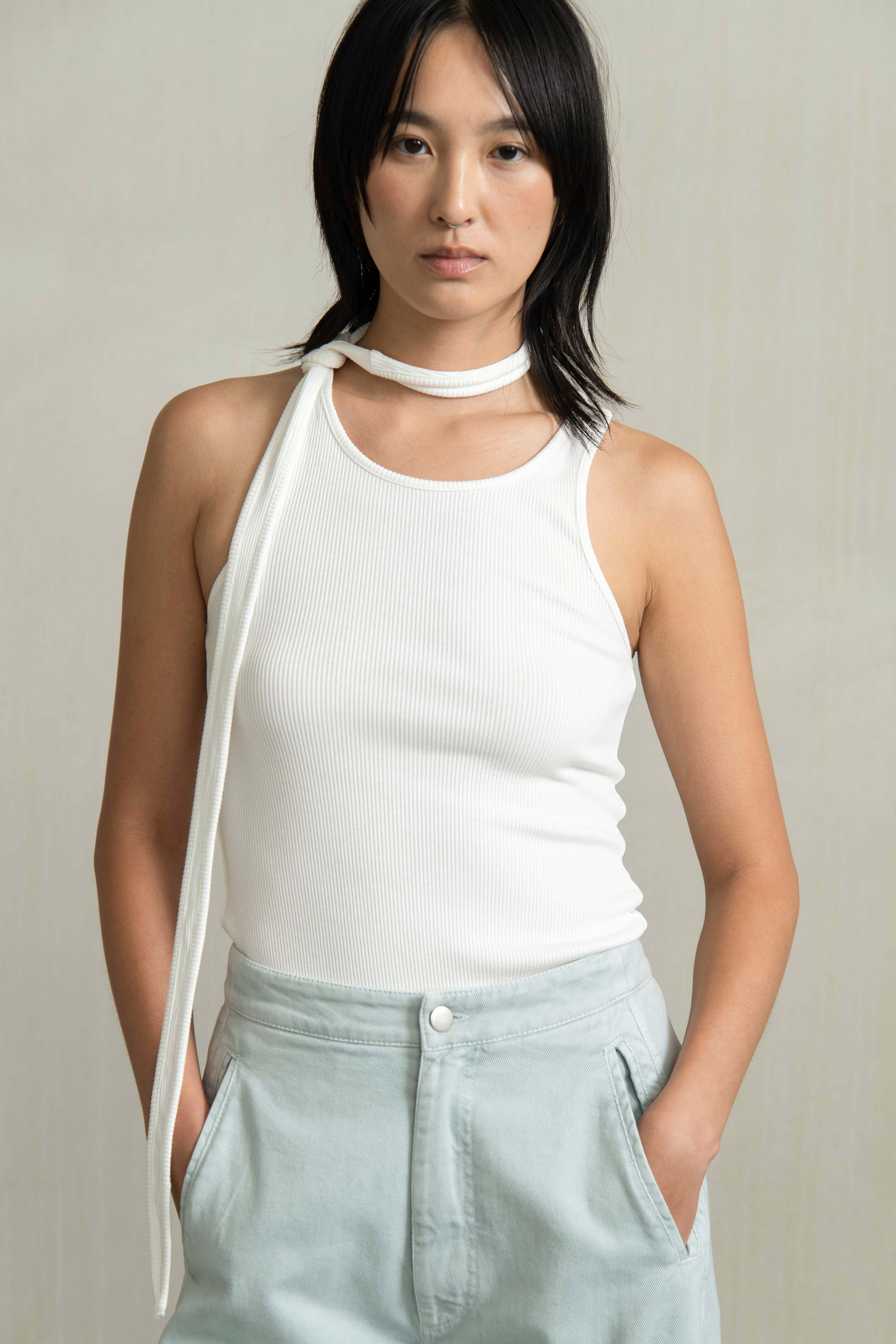 RIA TEE MILK - HUMANOID