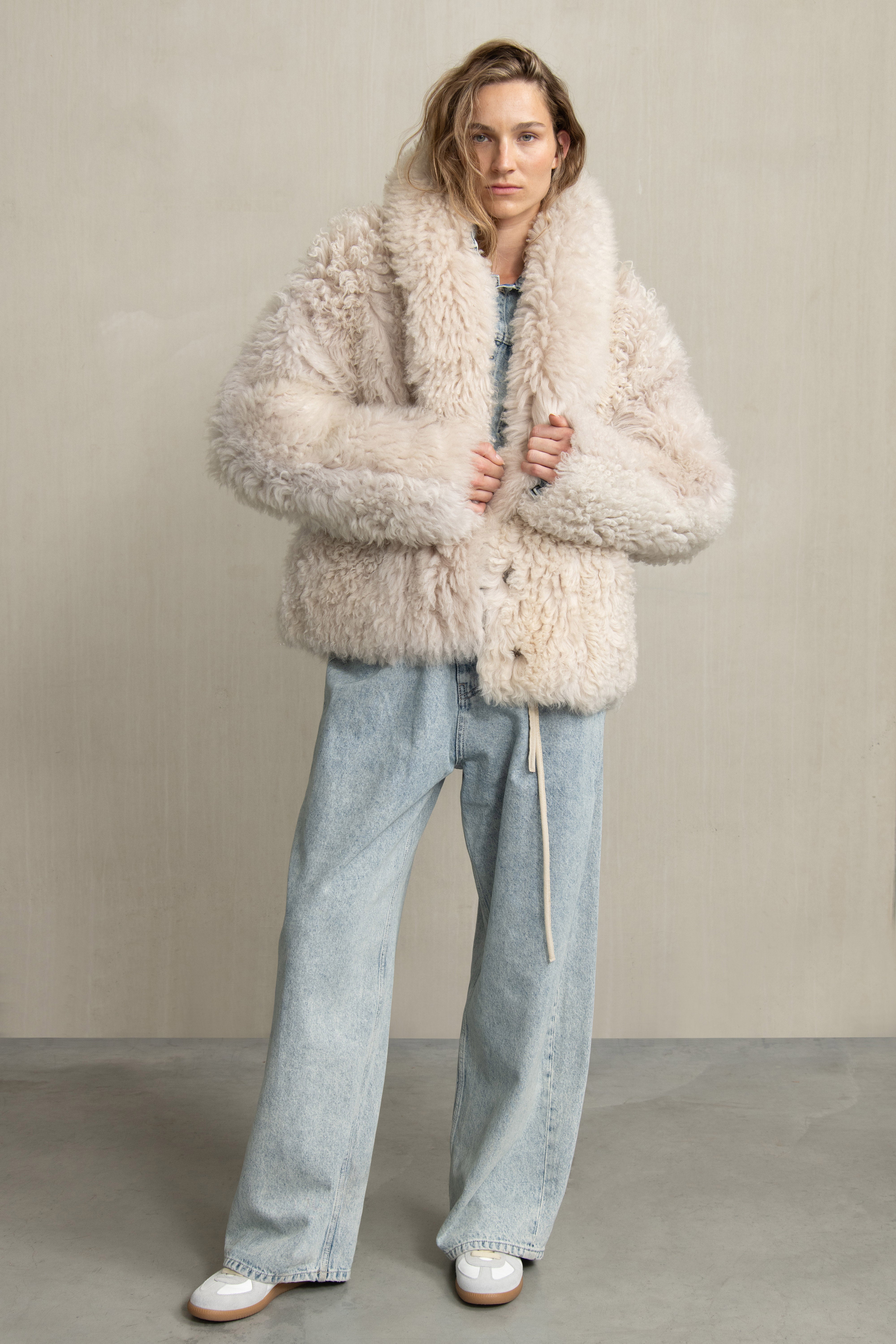 SAVA SHEARLING OFF WHITE