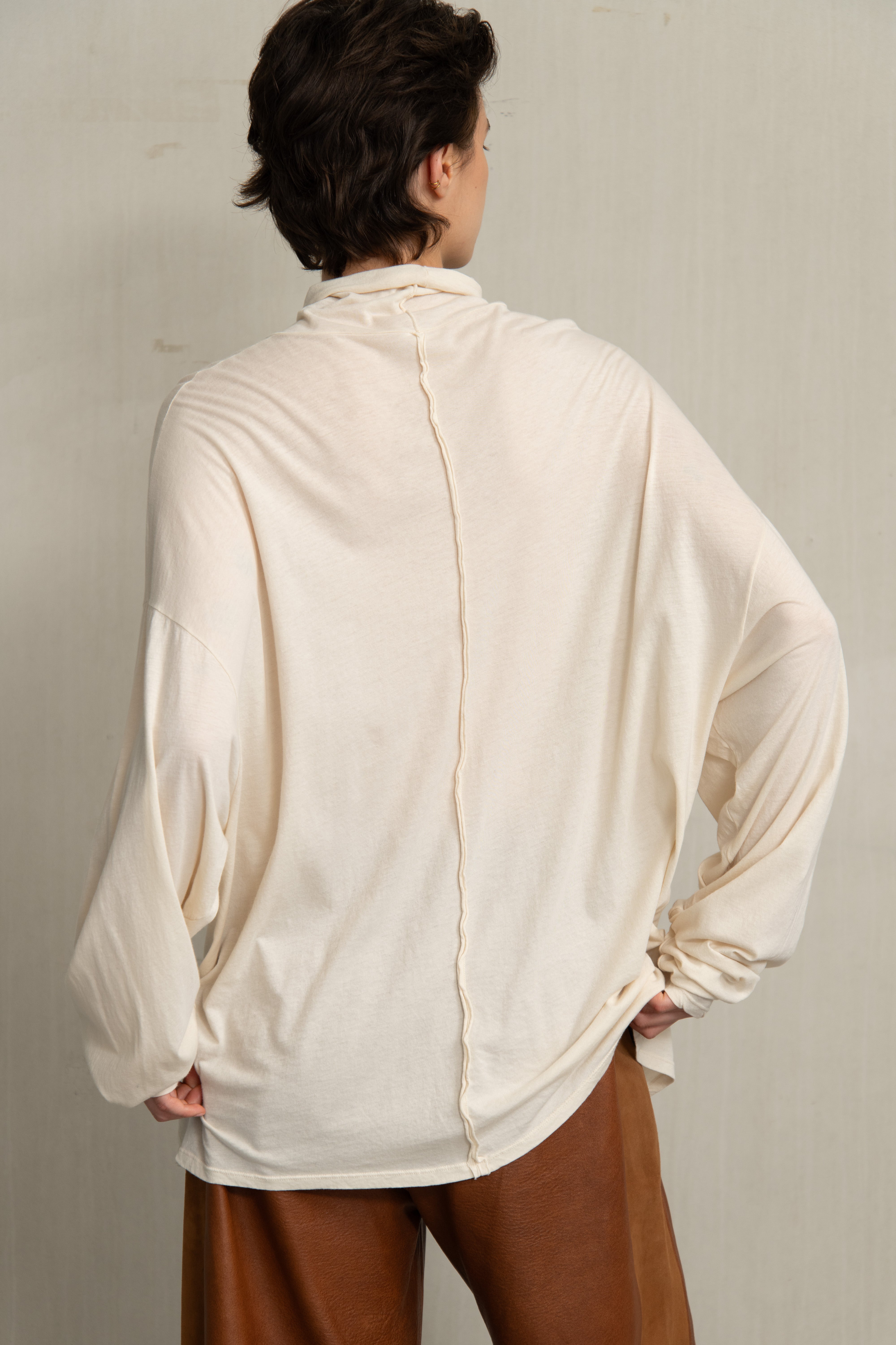 BEATRIX TEE ALMOND