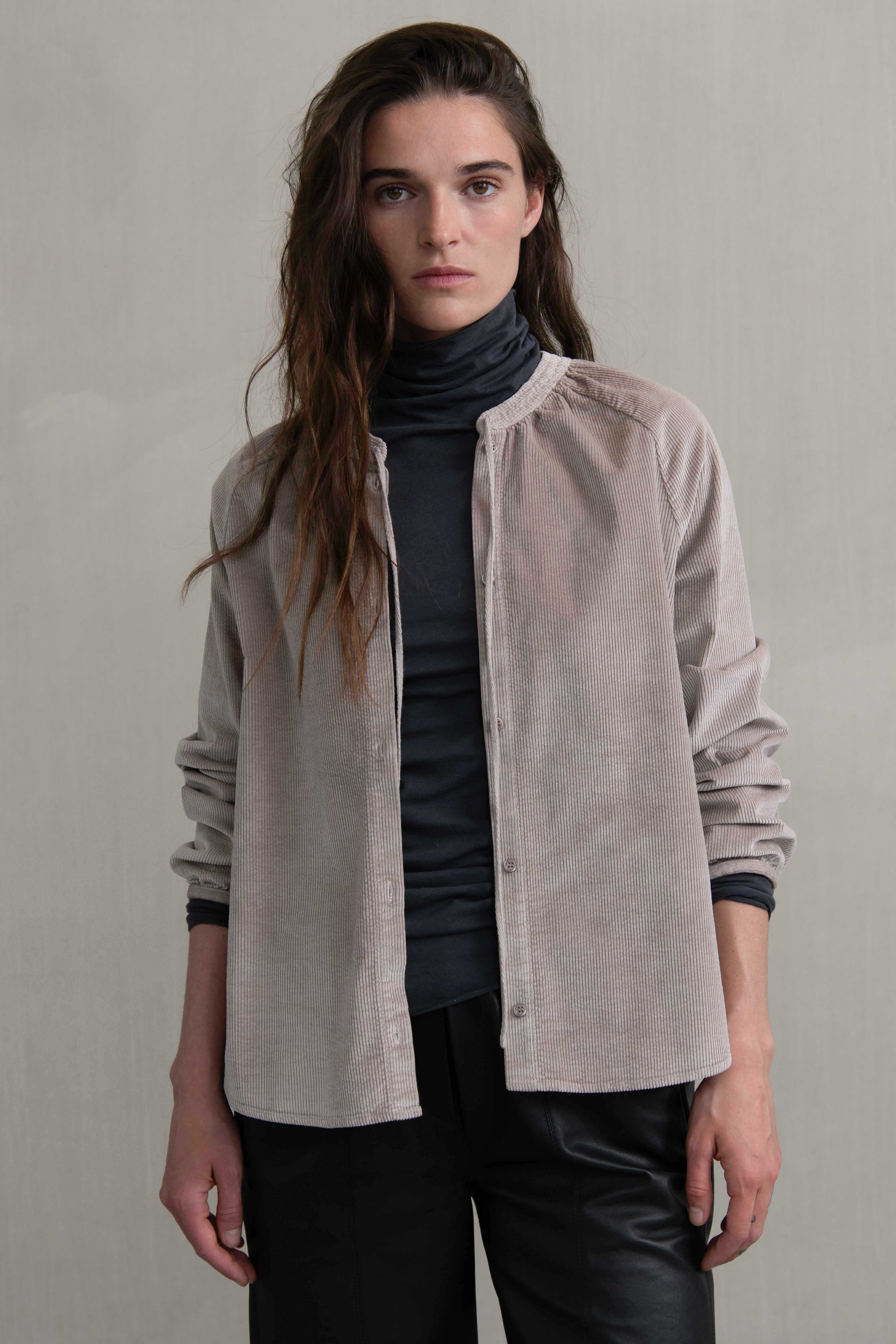 CRYSTAL BLUSE CALCITE