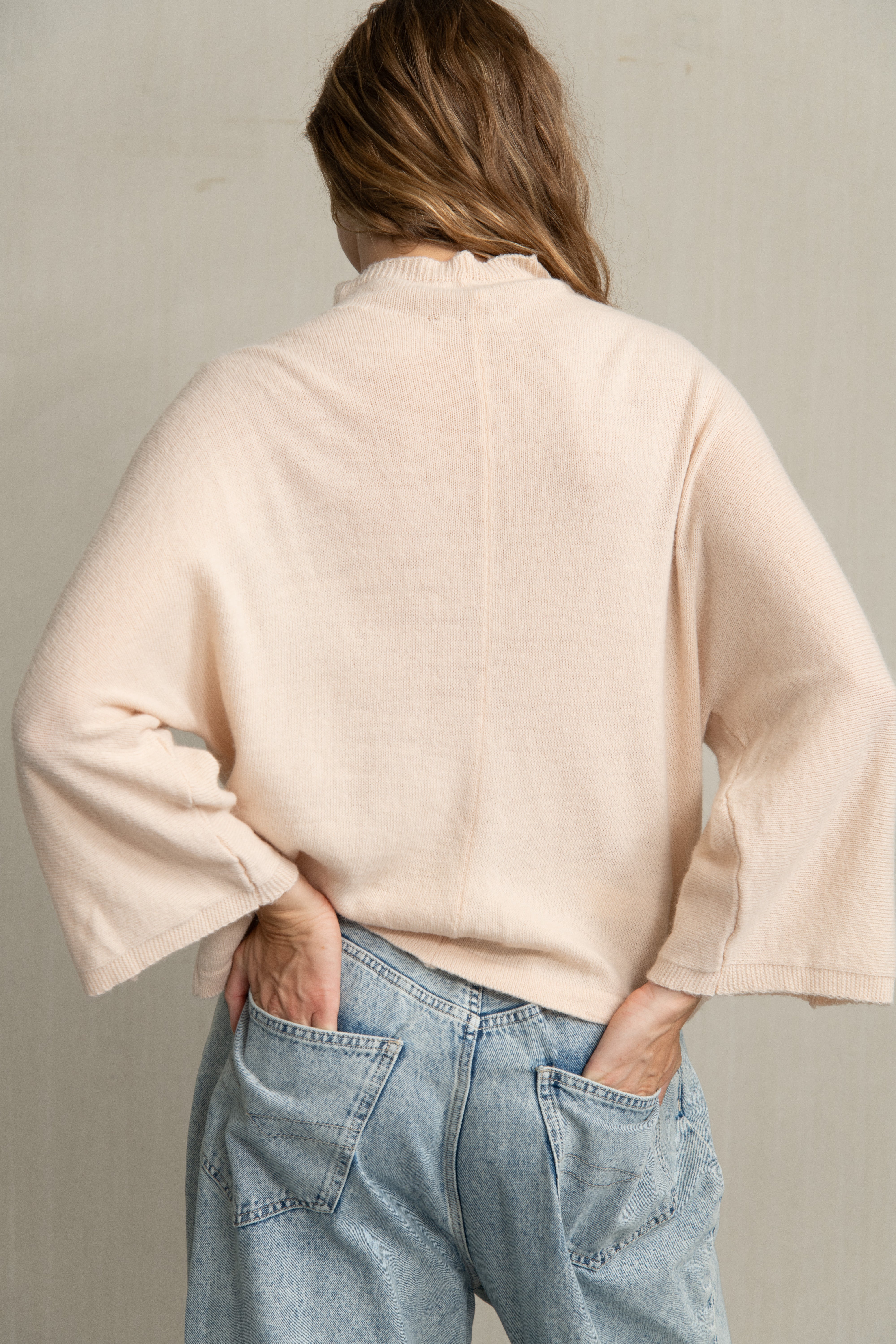 DIORA KNIT BLUSH - HUMANOID