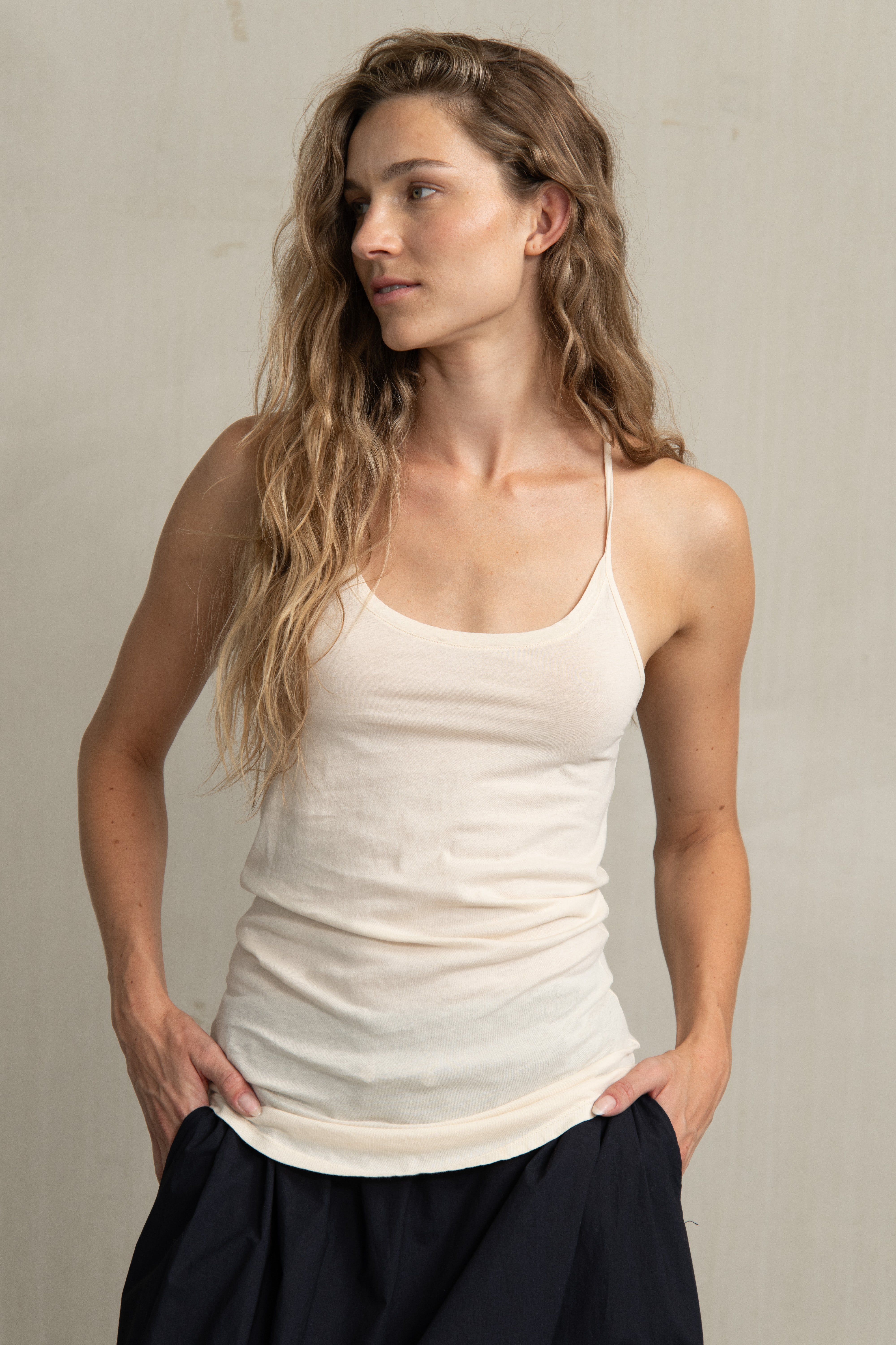 HAIM TEE ALMOND