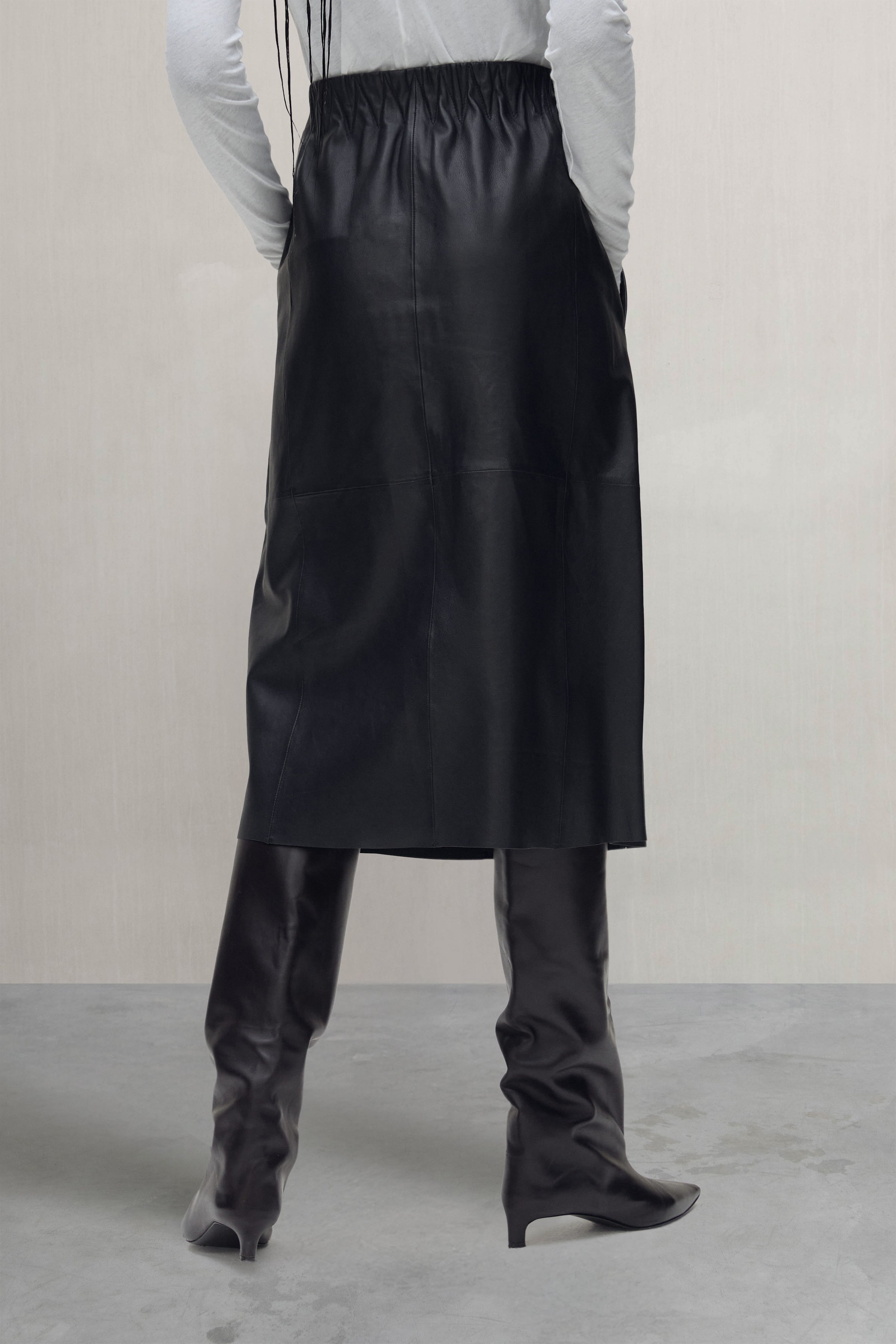 JUPE SAFIYAH BLACKISH