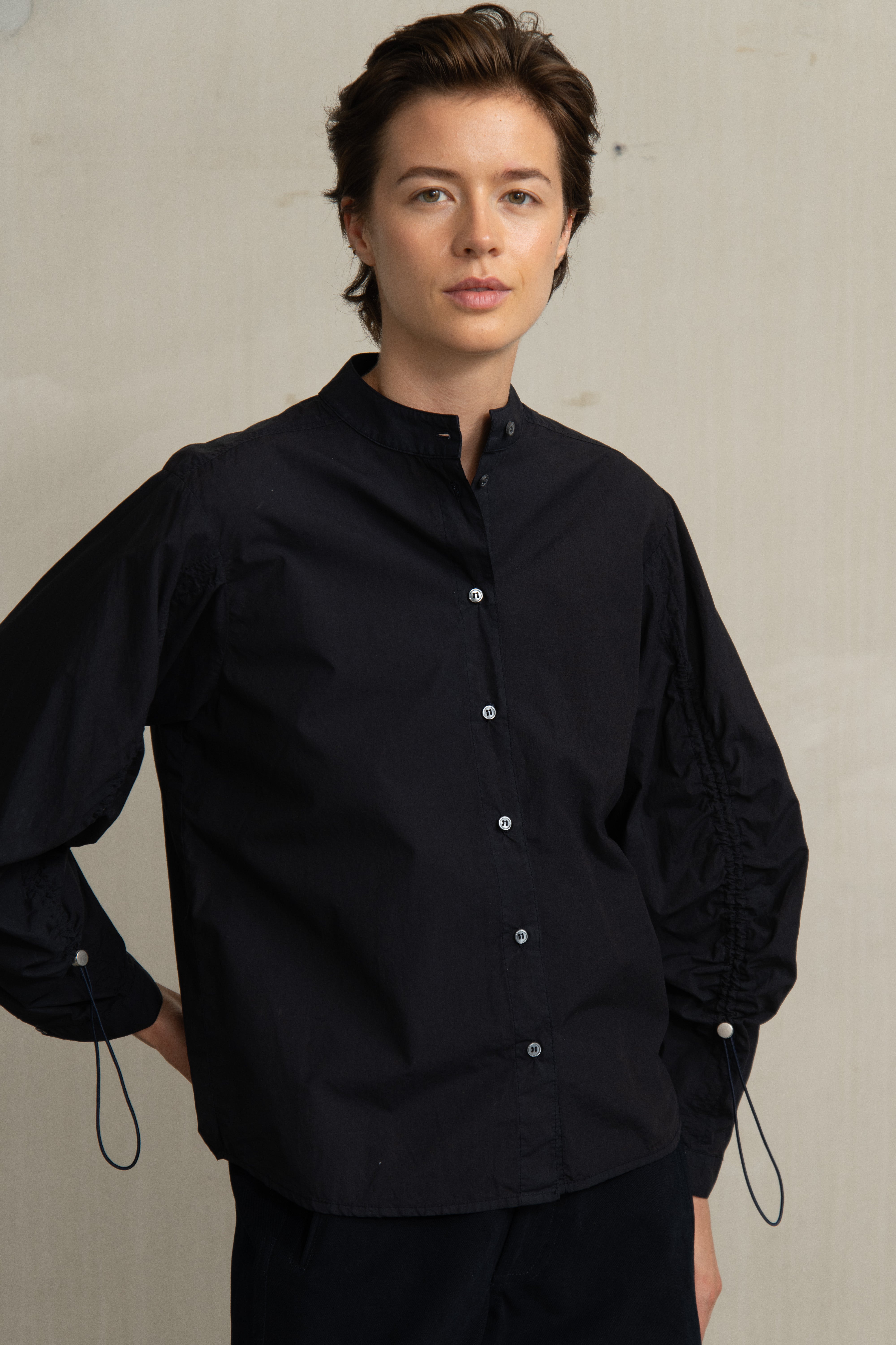 WICKY BLOUSE NAVY - HUMANOID